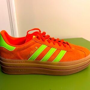 Adidas Women’s Gazelle Sneaker - New 6.5